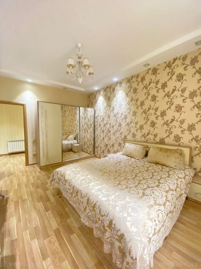 Kirayə verilir 2 otaqlı Mənzil Yeni tikili 105 m² 8 Noyabr m. - şəkil 6