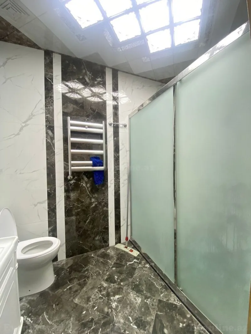 Kirayə verilir 2 otaqlı Mənzil Yeni tikili 105 m² 8 Noyabr m. - şəkil 9