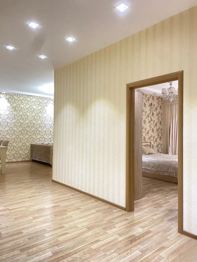 Kirayə verilir 2 otaqlı Mənzil Yeni tikili 105 m² 8 Noyabr m. - şəkil 17