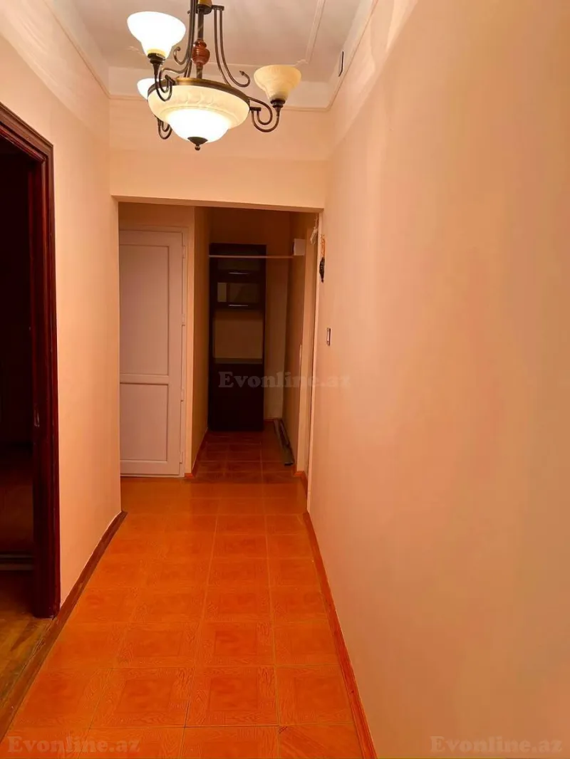 Kirayə verilir 2 otaqlı Mənzil Köhnə tikili 75 m² Nəsimi m. - şəkil 9