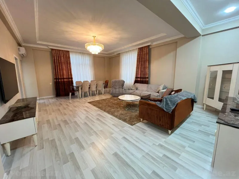 Satılır 3 otaqlı Mənzil Yeni tikili 125 m² İnşaatçılar m. - şəkil 2