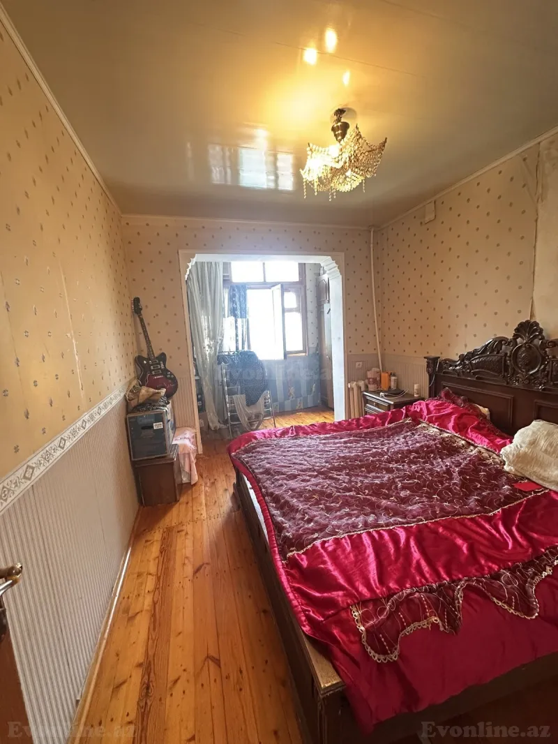 2 otaqlı Mənzil 65 m² 8-ci mikrorayon Satılır