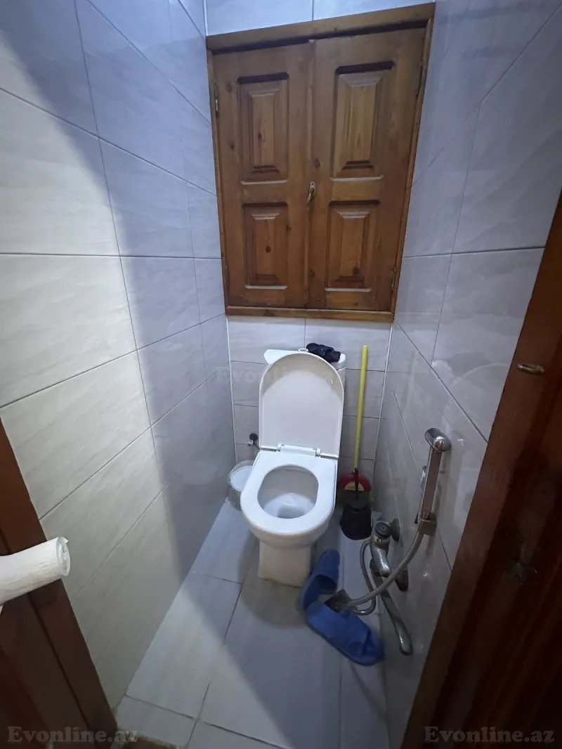 Satılır 2 otaqlı Mənzil Köhnə tikili 65 m² 8-ci mikrorayon - şəkil 3