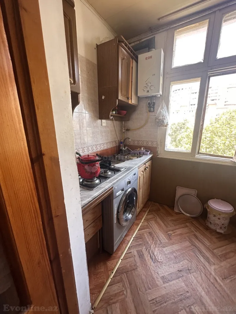 Satılır 2 otaqlı Mənzil Köhnə tikili 65 m² 8-ci mikrorayon - şəkil 7