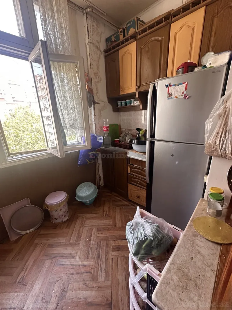 Satılır 2 otaqlı Mənzil Köhnə tikili 65 m² 8-ci mikrorayon - şəkil 8