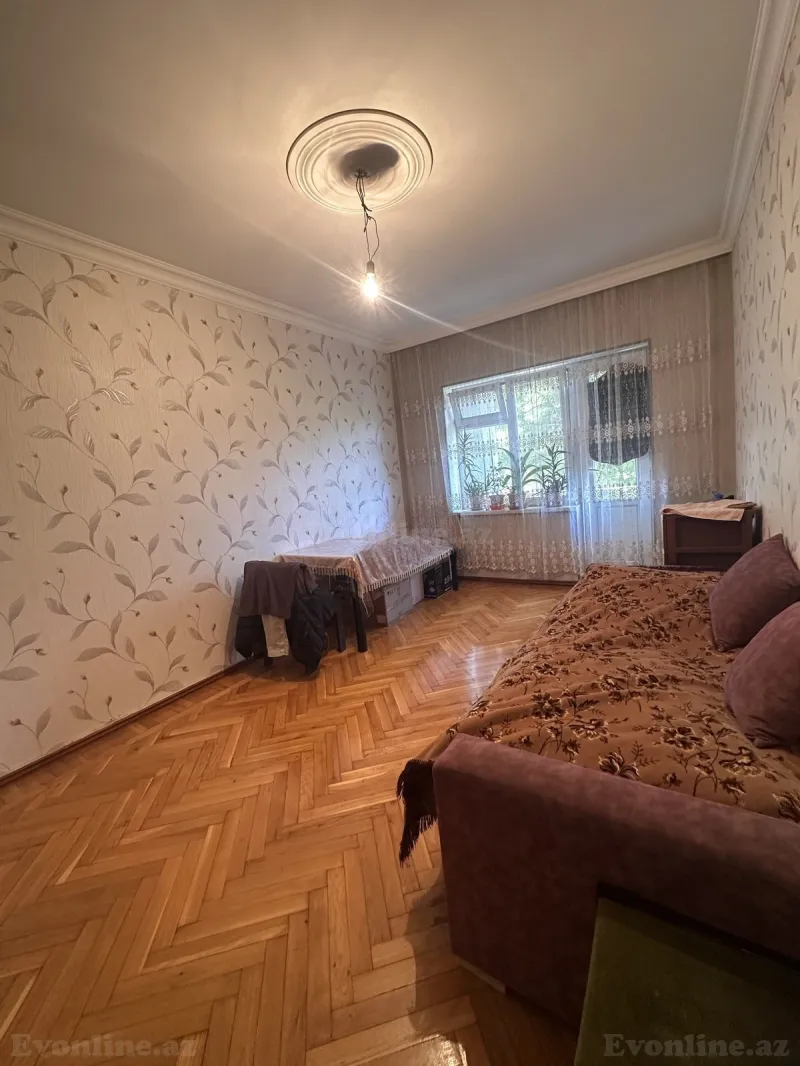 4 otaqlı Mənzil 95 m² Azadlıq prospekti m. Satılır