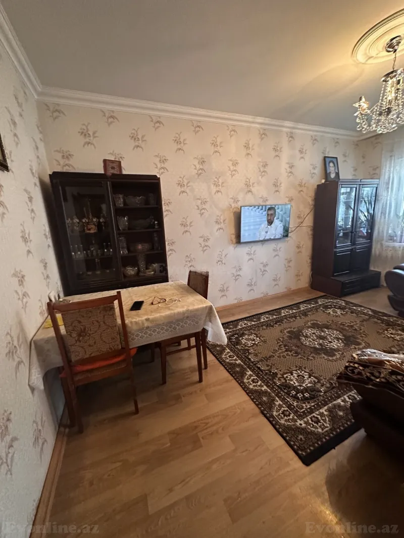 Satılır 4 otaqlı Mənzil Köhnə tikili 95 m² Azadlıq prospekti m. - şəkil 4