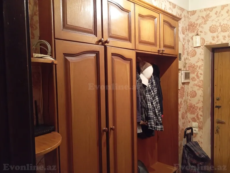 Satılır 2 otaqlı Mənzil Köhnə tikili 50 m² İnşaatçılar m. - şəkil 4