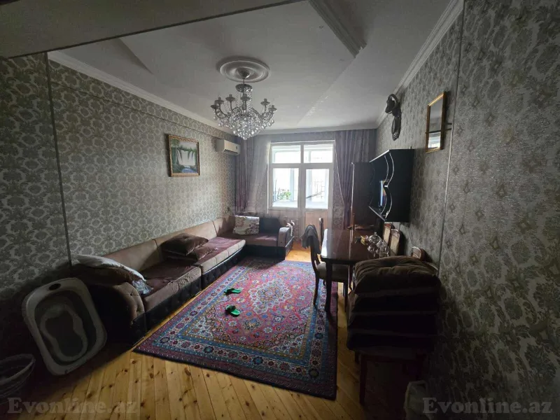 2 otaqlı Mənzil 81 m² Xətai r. Kirayə verilir