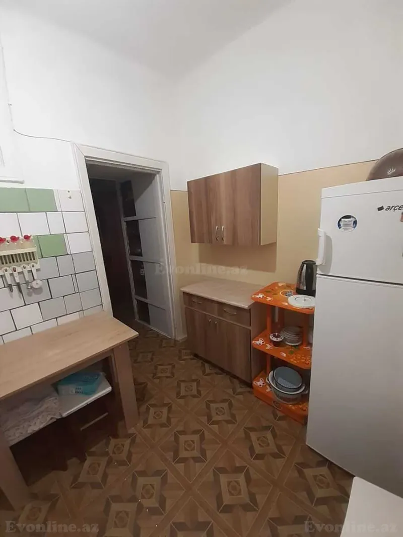 Kirayə verilir 2 otaqlı Mənzil Köhnə tikili 65 m² Nəriman Nərimanov m. - şəkil 4