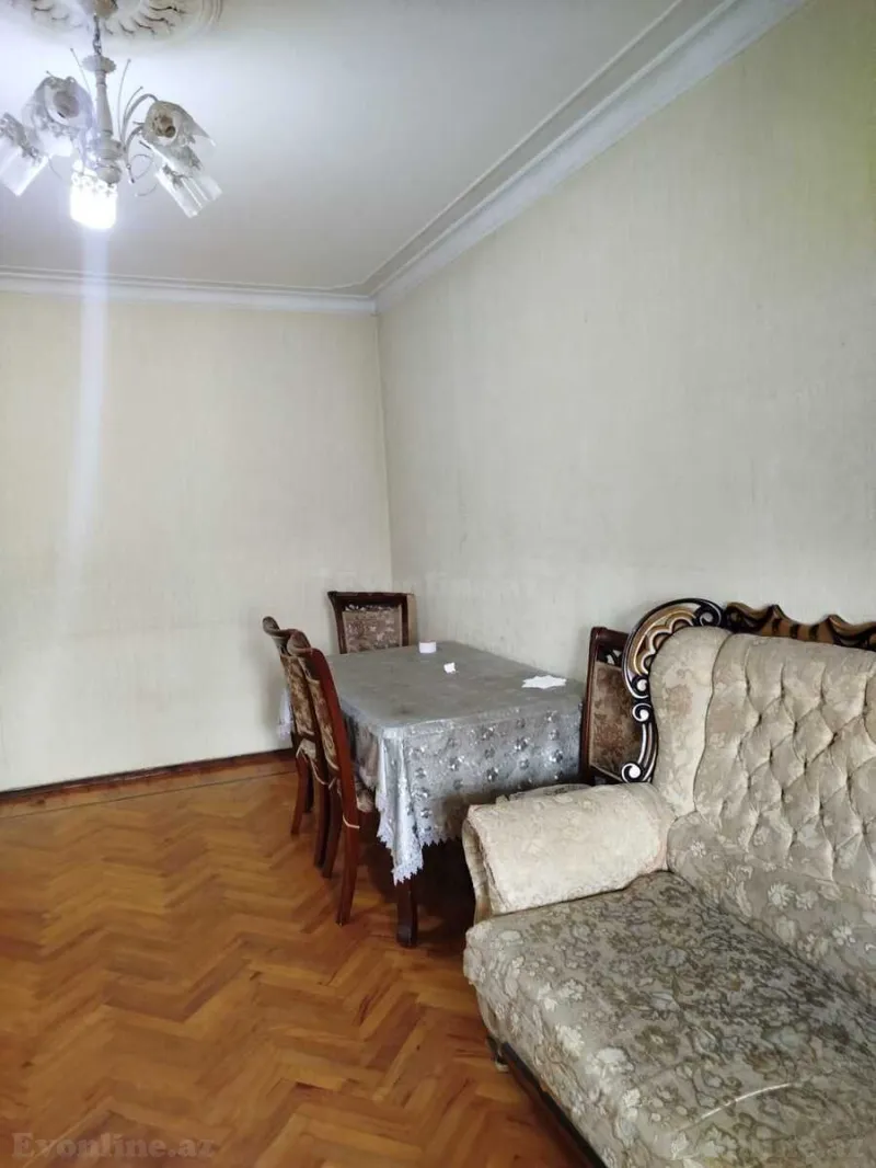 Kirayə verilir 3 otaqlı Mənzil Köhnə tikili 85 m² İnşaatçılar m. - şəkil 2