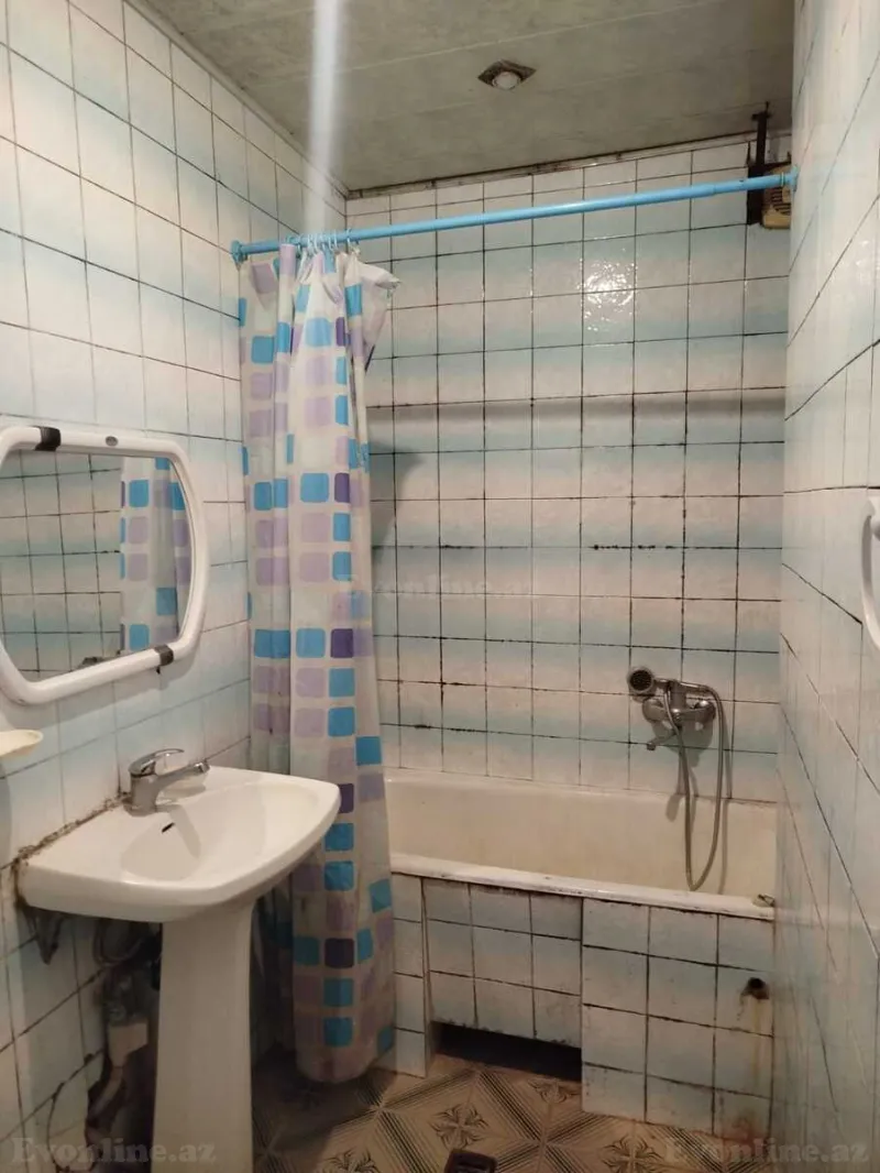 Kirayə verilir 3 otaqlı Mənzil Köhnə tikili 85 m² İnşaatçılar m. - şəkil 18