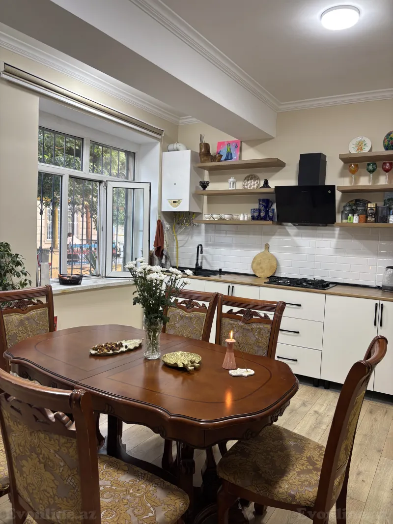 Kirayə verilir 3 otaqlı Mənzil Köhnə tikili 85 m² N.Nərimanov pr. - şəkil 2
