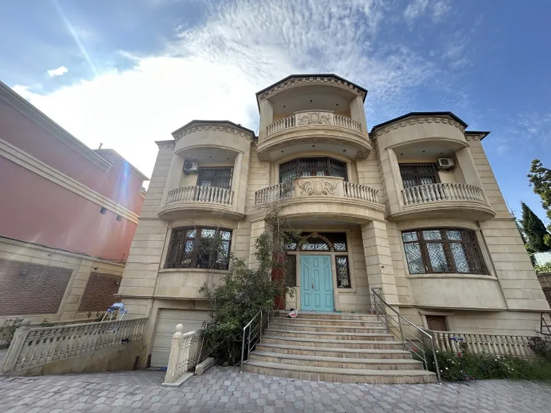 10 otaqlı Həyət evi 828.9 m² Nəsimi m. Satılır