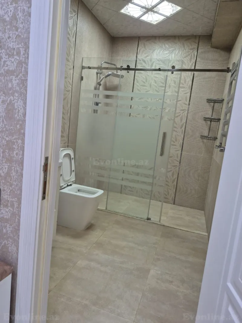 Kirayə verilir 2 otaqlı Mənzil Yeni tikili 150 m² N.Nərimanov pr. - şəkil 13