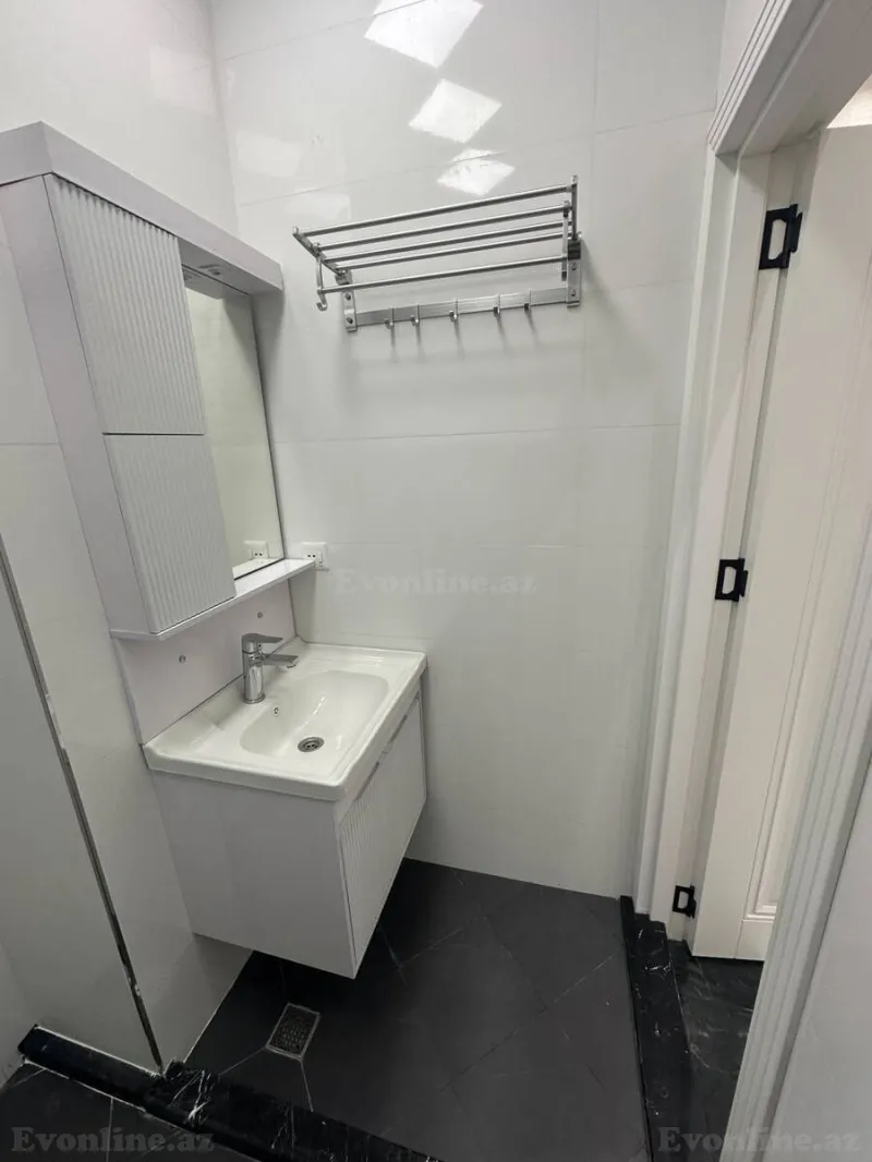 Kirayə verilir 2 otaqlı Mənzil Yeni tikili 70 m² Nəsimi m. - şəkil 9