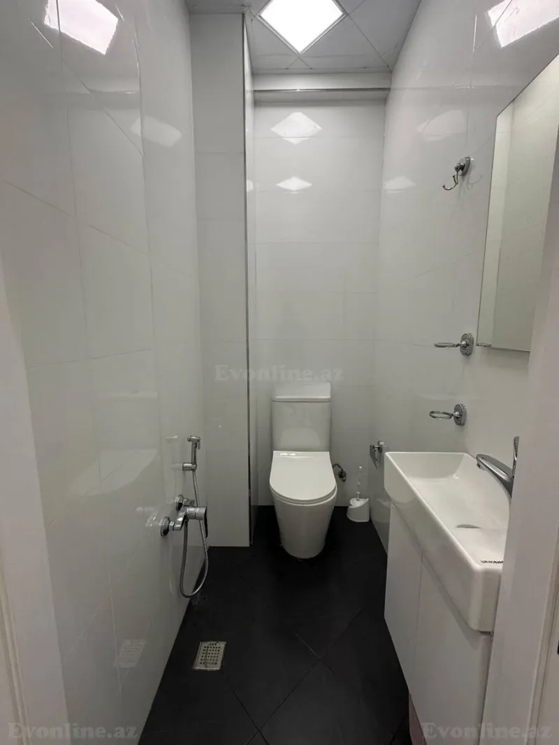 Kirayə verilir 2 otaqlı Mənzil Yeni tikili 70 m² Nəsimi m. - şəkil 10