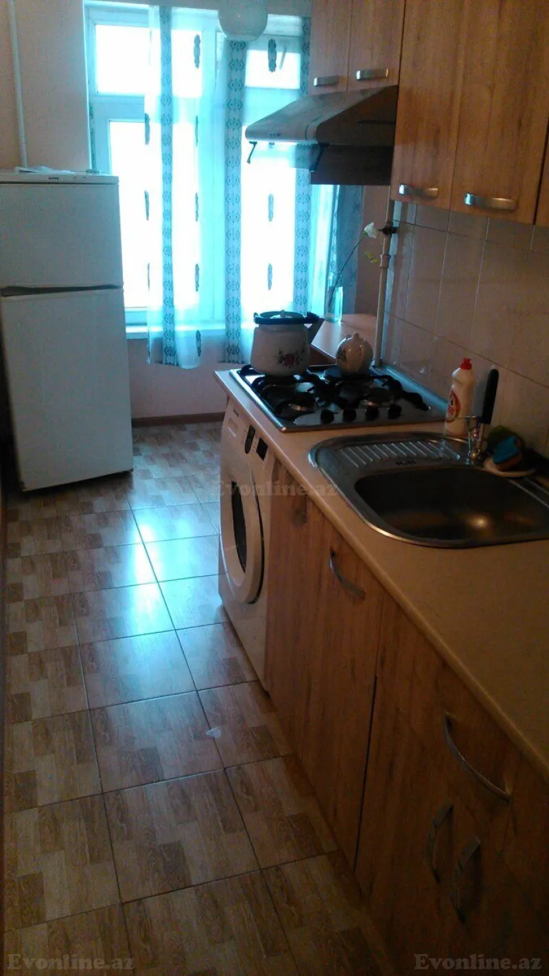 Kirayə verilir 1 otaqlı Mənzil Köhnə tikili 34 m² Elmlər Akademiyası m. - şəkil 5