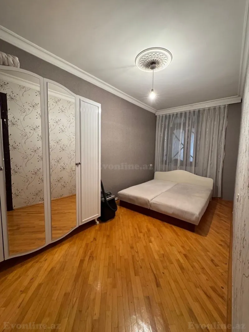 Kirayə verilir 4 otaqlı Mənzil Köhnə tikili 120 m² Qara Qarayev m. - şəkil 11