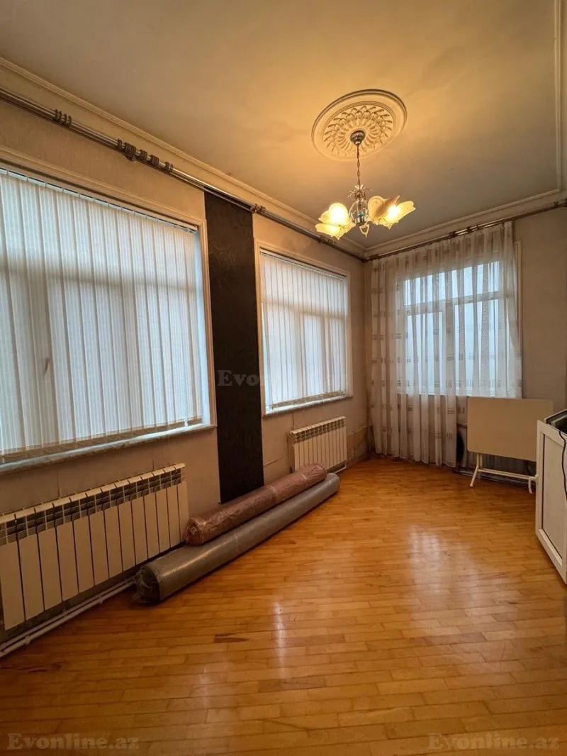 Kirayə verilir 4 otaqlı Mənzil Köhnə tikili 120 m² Qara Qarayev m. - şəkil 20
