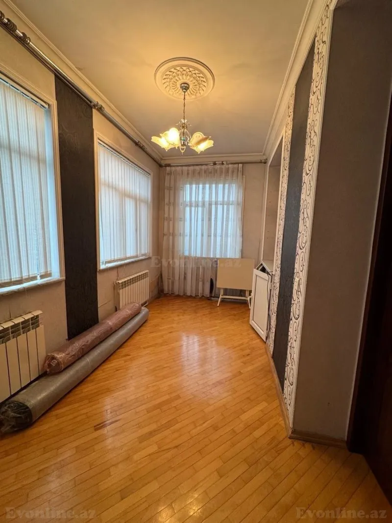 Kirayə verilir 4 otaqlı Mənzil Köhnə tikili 120 m² Qara Qarayev m. - şəkil 21