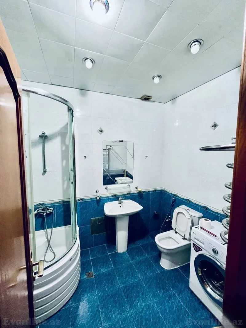 Kirayə verilir 4 otaqlı Mənzil Yeni tikili 145 m² Səbail r. - şəkil 12