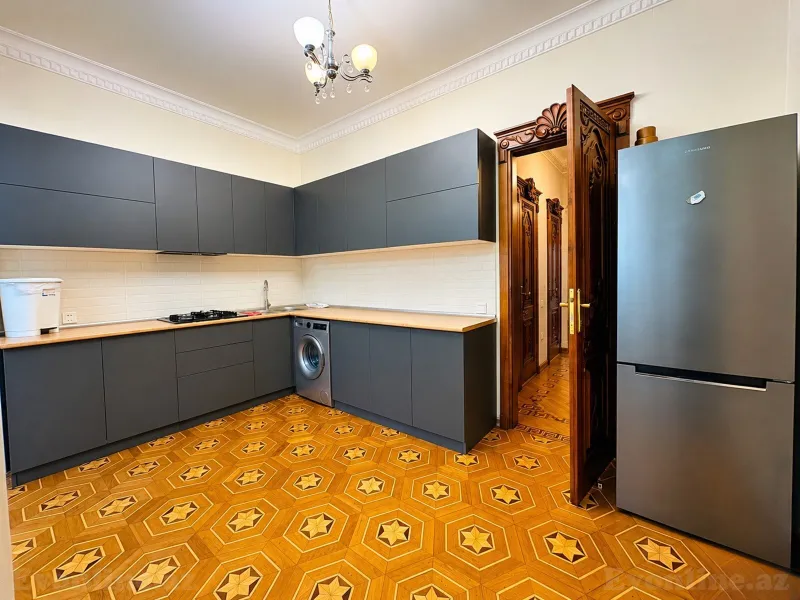 Kirayə verilir 3 otaqlı Mənzil Yeni tikili 120 m² Nərimanov r. - şəkil 4