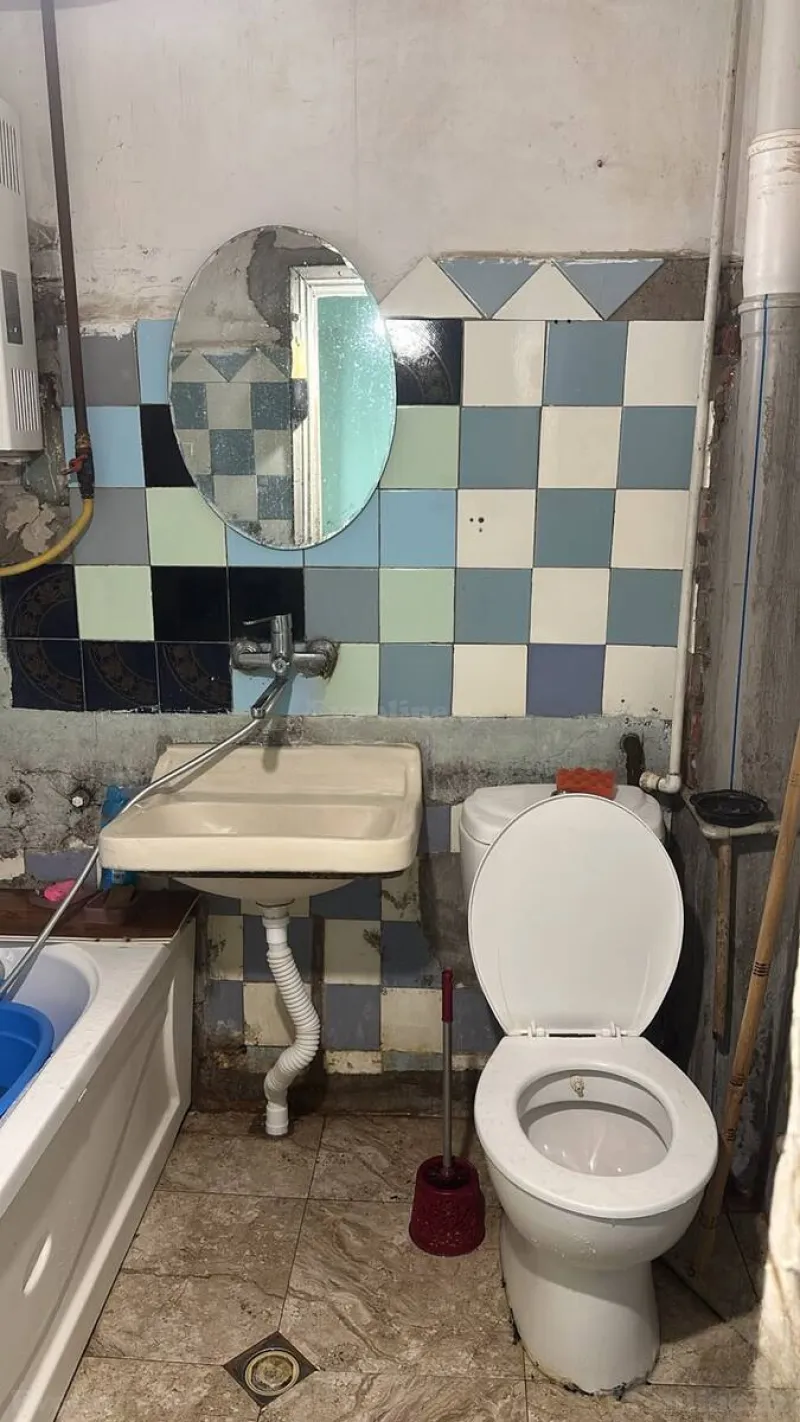 Satılır 2 otaqlı Mənzil Köhnə tikili 55 m² Nizami r. - şəkil 10