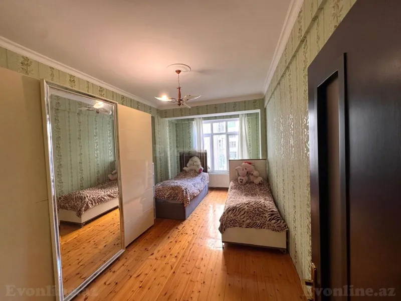 Kirayə verilir 3 otaqlı Mənzil Yeni tikili 145 m² Neftçilər m. - şəkil 4