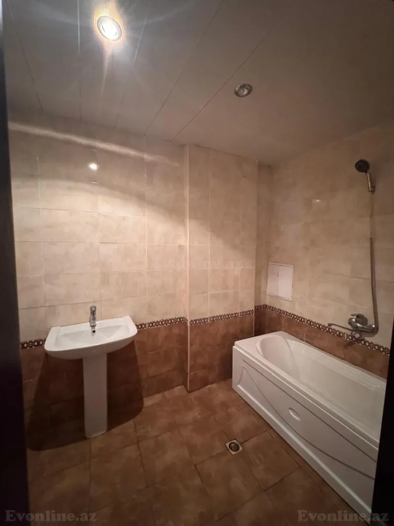 Kirayə verilir 3 otaqlı Mənzil Yeni tikili 145 m² Neftçilər m. - şəkil 9