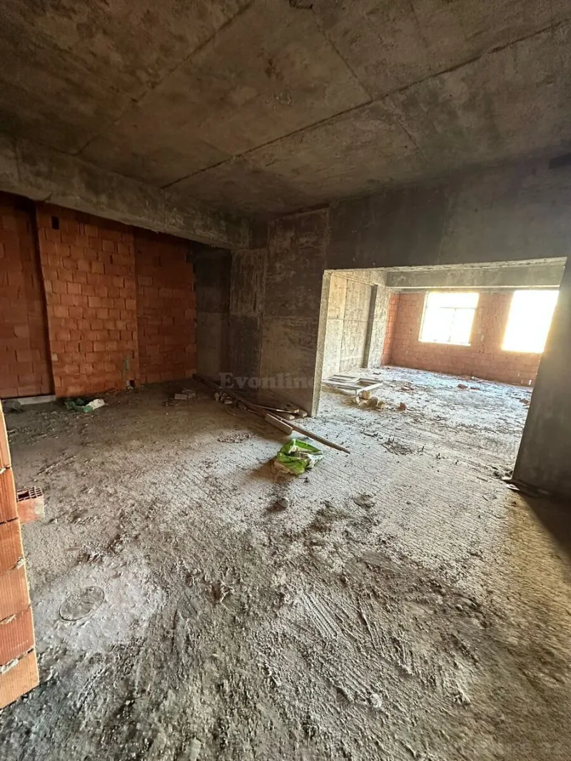 Satılır 4 otaqlı Mənzil Yeni tikili 212 m² 28 May m. - şəkil 5