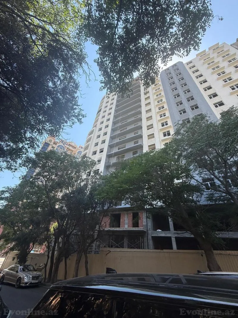 Satılır 4 otaqlı Mənzil Yeni tikili 212 m² 28 May m. - şəkil 12
