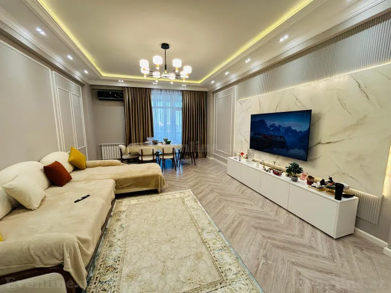 3 otaqlı Mənzil 122.5 m² Qara Qarayev m. Satılır