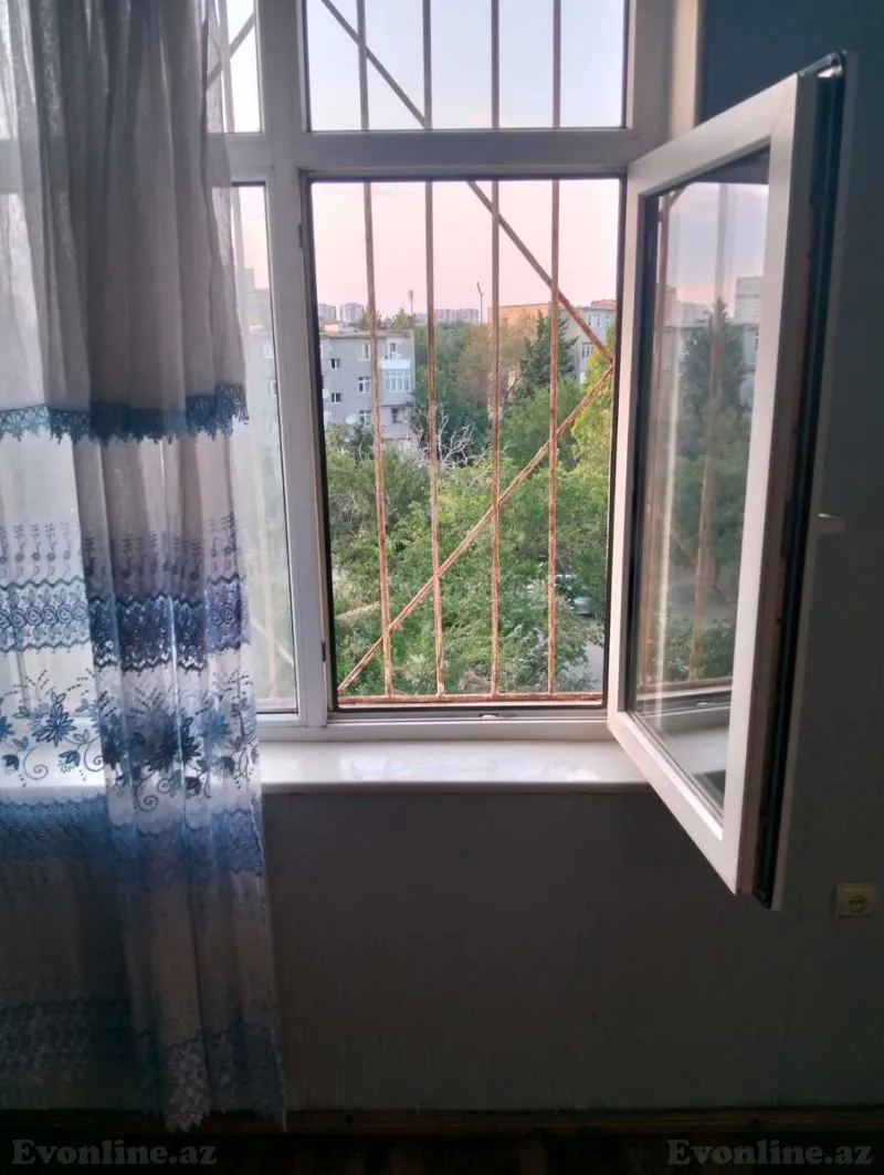 2 otaqlı Mənzil 45 m² Xalqlar Dostluğu m. Kirayə verilir
