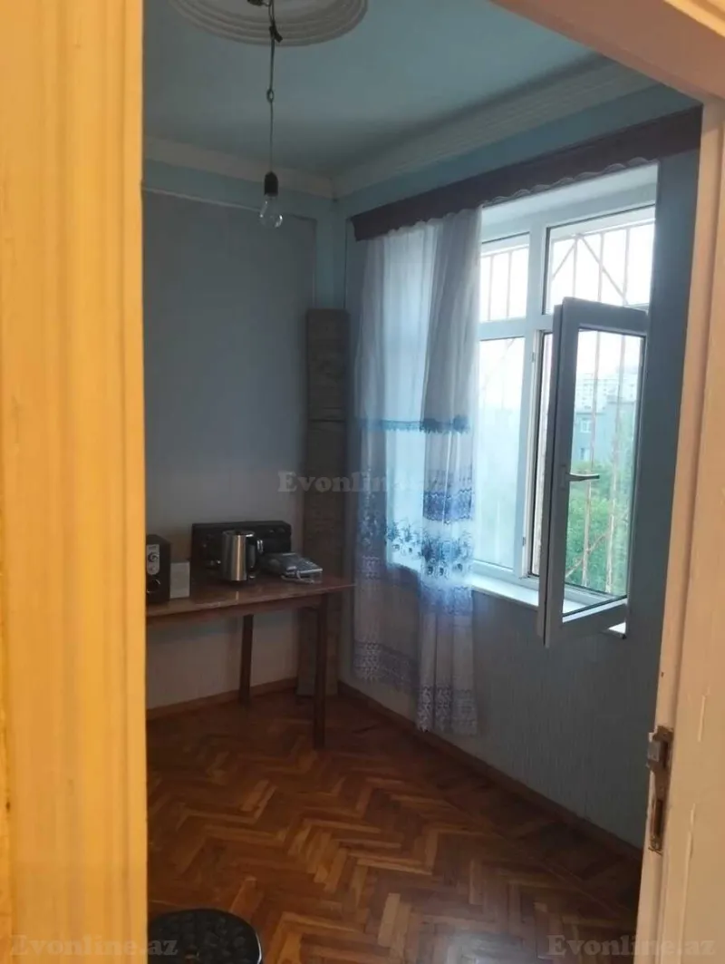 Kirayə verilir 2 otaqlı Mənzil Köhnə tikili 45 m² Xalqlar Dostluğu m. - şəkil 3