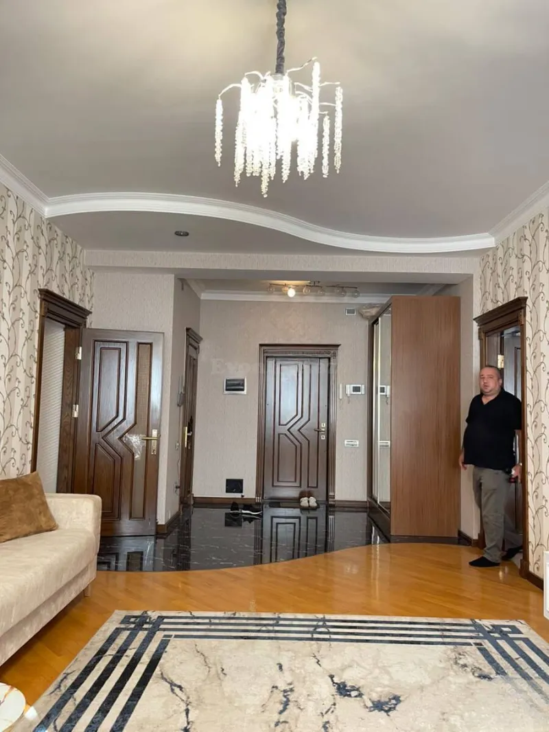 Kirayə verilir 2 otaqlı Mənzil Yeni tikili 86 m² 8 Noyabr m. - şəkil 20