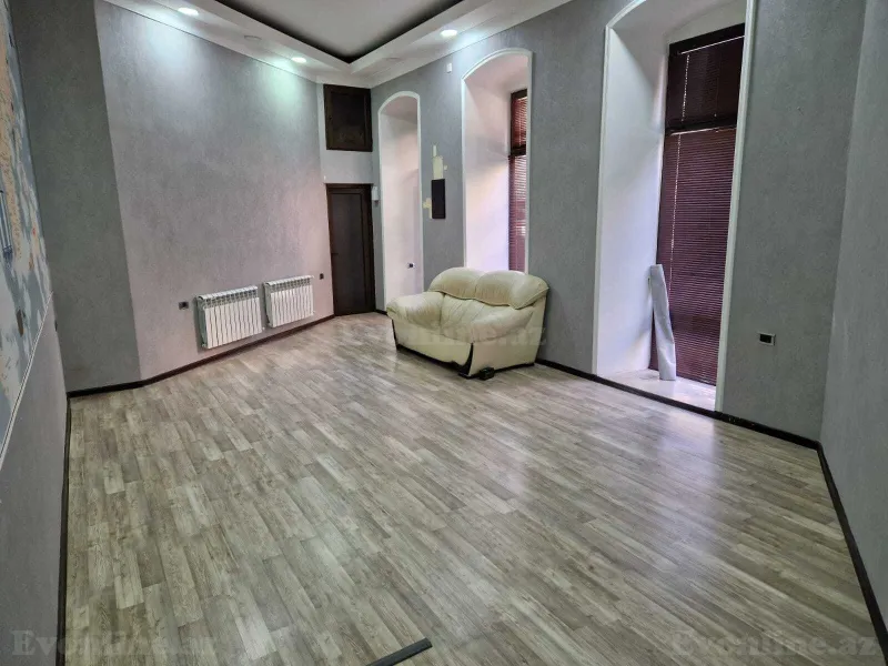 Kirayə verilir Ofis 200 m² Səbail r. - şəkil 6