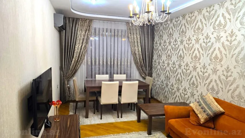 Satılır 5 otaqlı Mənzil Köhnə tikili 110 m² Xalqlar Dostluğu m. - şəkil 2