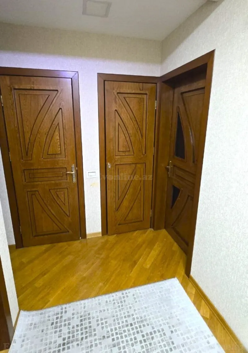 Satılır 5 otaqlı Mənzil Köhnə tikili 110 m² Xalqlar Dostluğu m. - şəkil 12