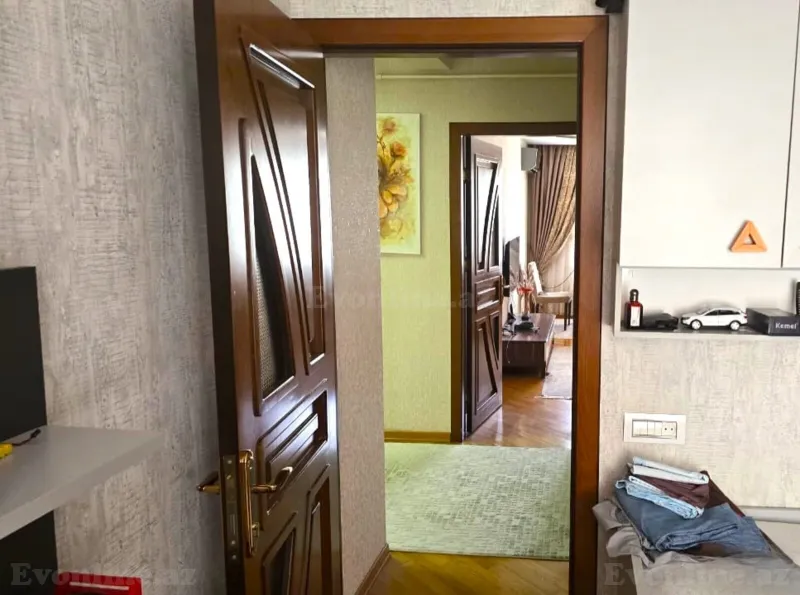 Satılır 5 otaqlı Mənzil Köhnə tikili 110 m² Xalqlar Dostluğu m. - şəkil 19