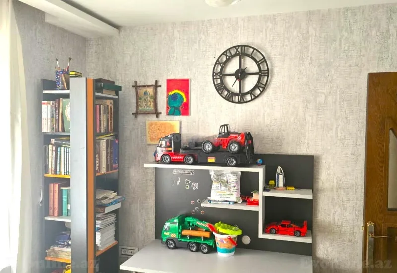 Satılır 5 otaqlı Mənzil Köhnə tikili 110 m² Xalqlar Dostluğu m. - şəkil 20