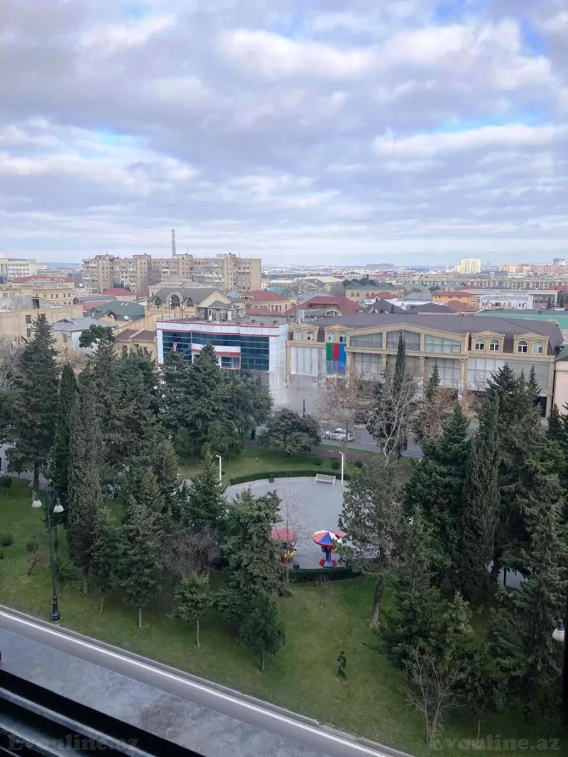 Satılır 3 otaqlı Mənzil Köhnə tikili 100 m² Gənclik m. - şəkil 4