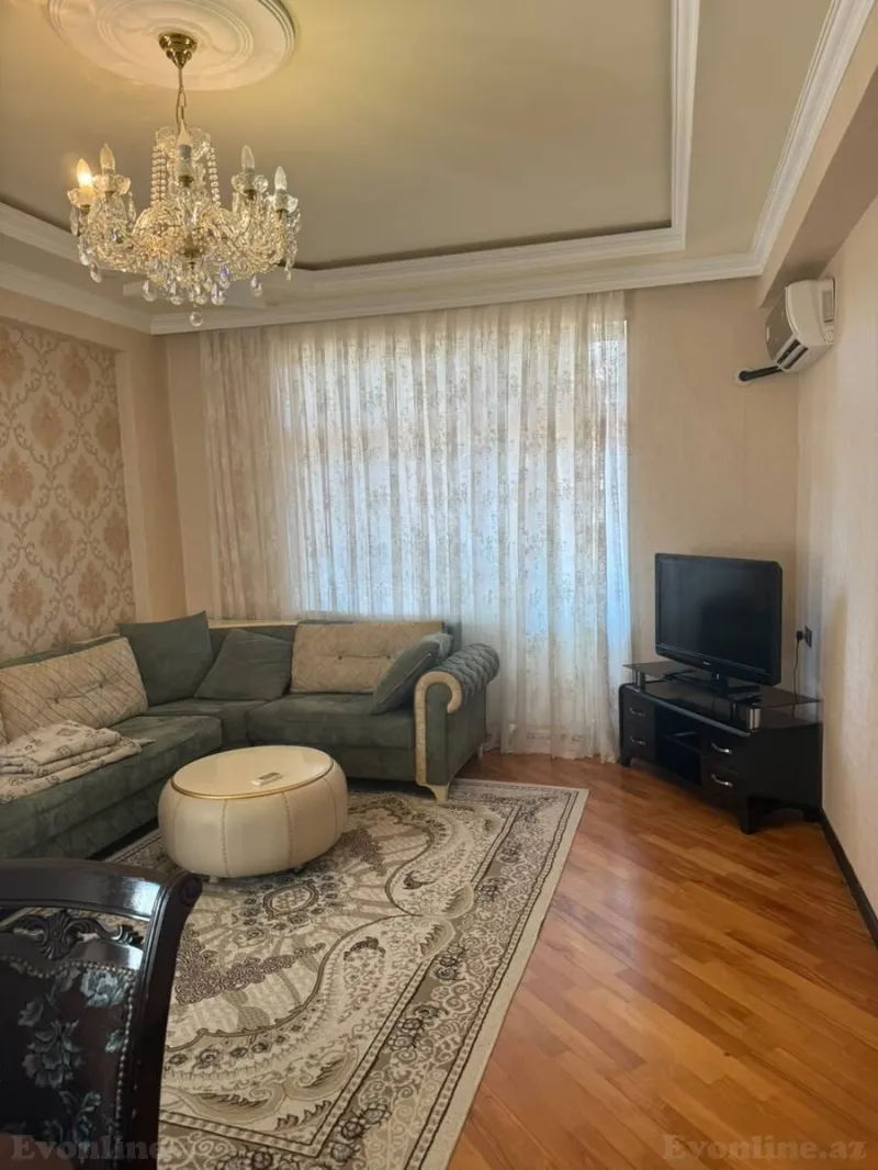 3 otaqlı Mənzil 125 m² Nizami m. Kirayə verilir