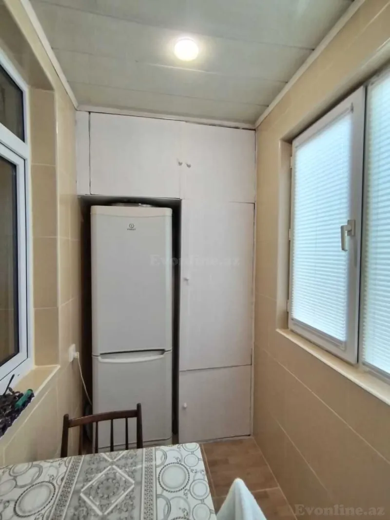 Satılır 3 otaqlı Mənzil Köhnə tikili 60 m² Memar Əcəmi m. - şəkil 5