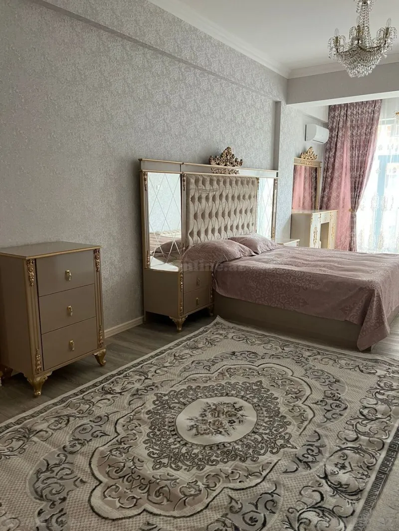 Kirayə verilir 4 otaqlı Mənzil Yeni tikili 193 m² 28 May m. - şəkil 8