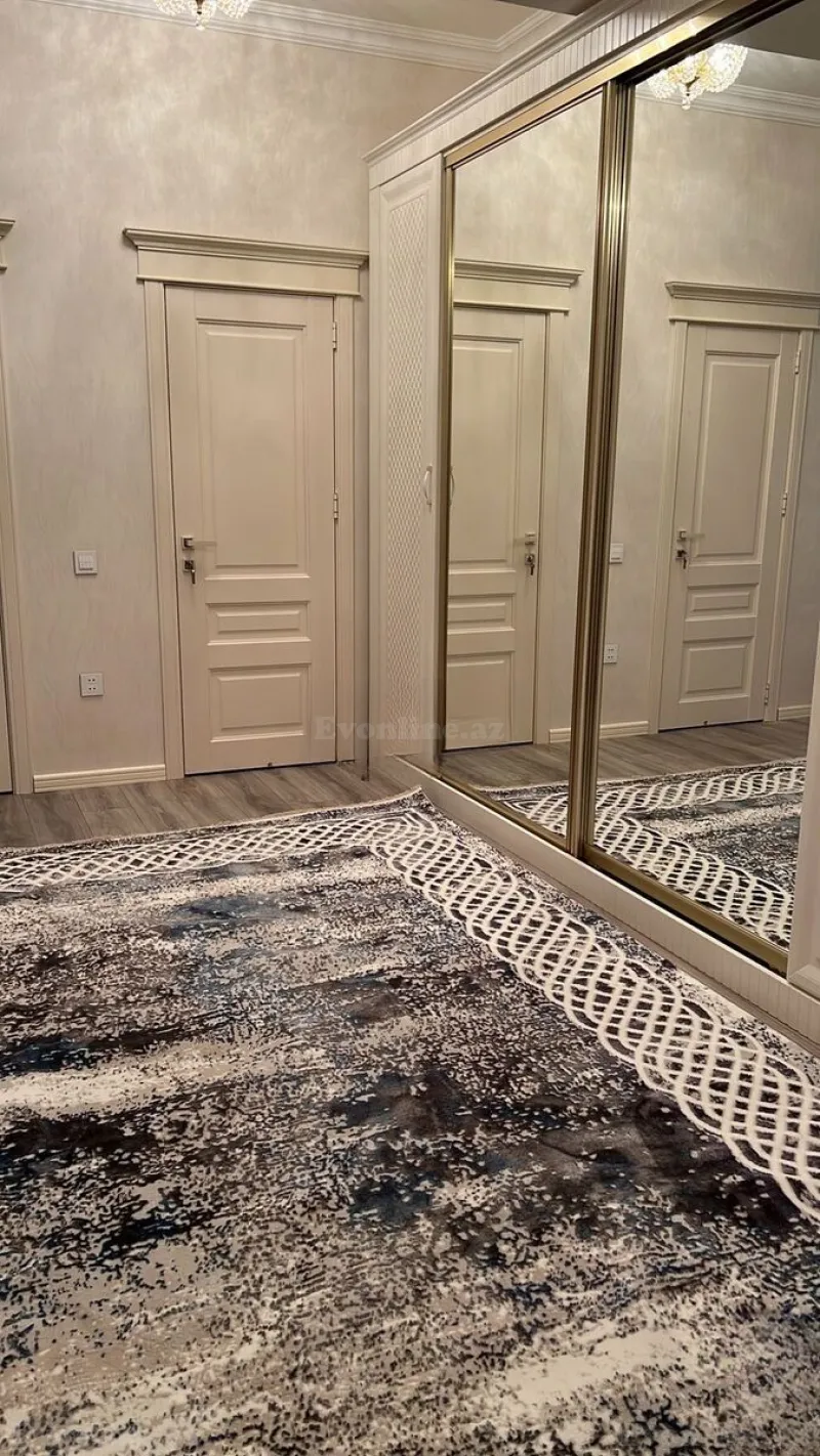 Kirayə verilir 4 otaqlı Mənzil Yeni tikili 193 m² 28 May m. - şəkil 19