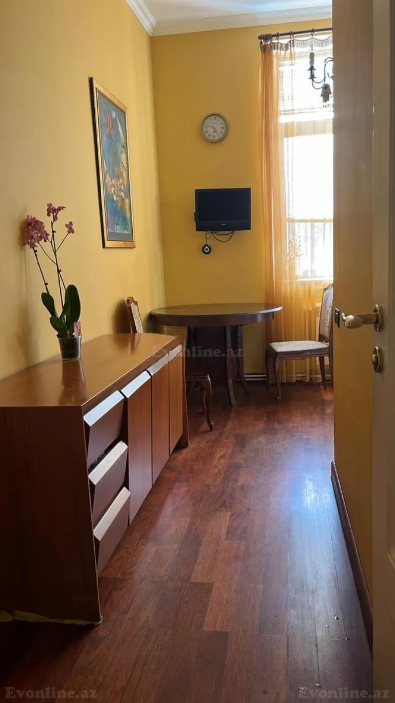 2 otaqlı Mənzil 60 m² Nizami m. Satılır
