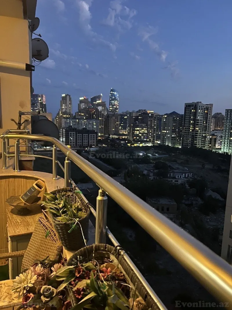 Satılır 4 otaqlı Mənzil Yeni tikili 170 m² Xətai r. - şəkil 19