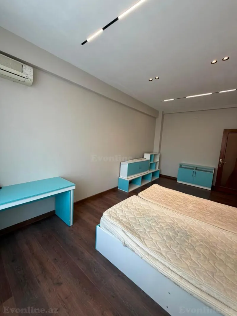 Satılır 3 otaqlı Mənzil Yeni tikili 120 m² 8 Noyabr m. - şəkil 5