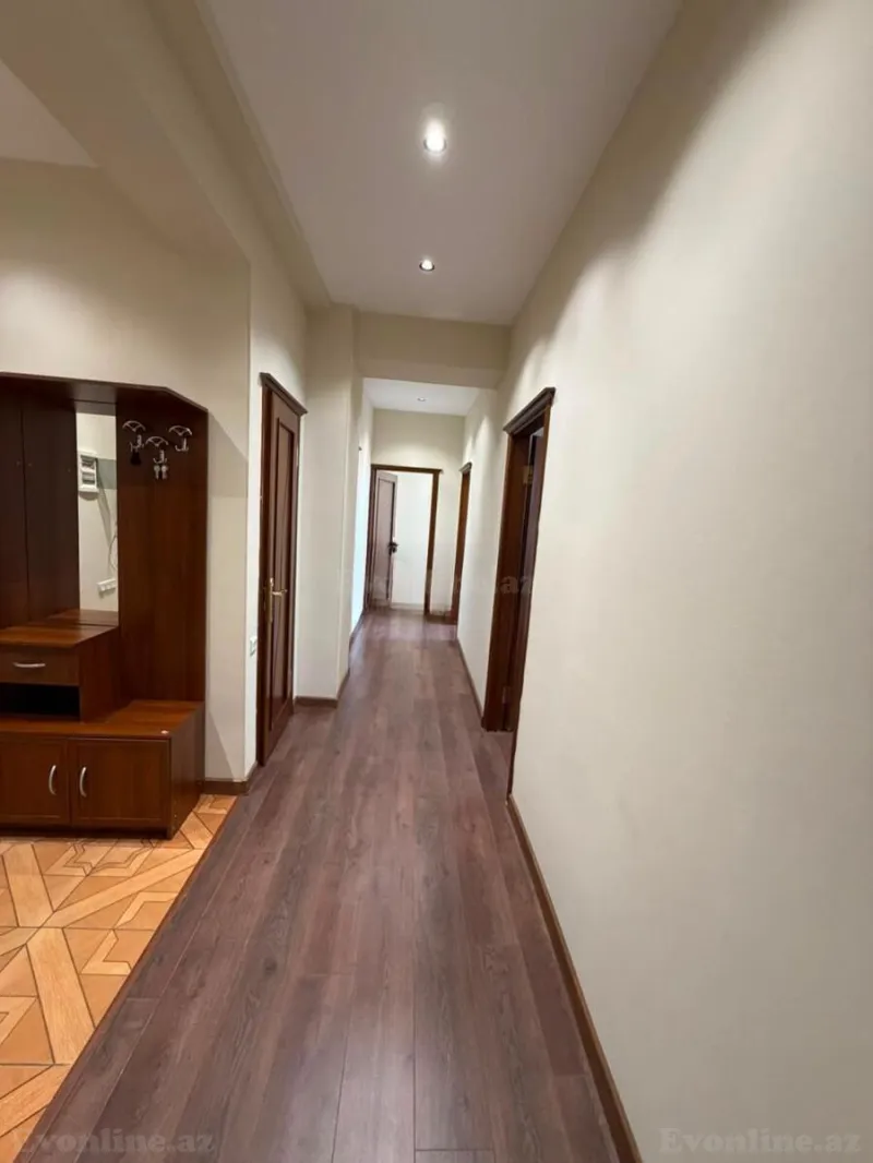 Satılır 3 otaqlı Mənzil Yeni tikili 120 m² 8 Noyabr m. - şəkil 7